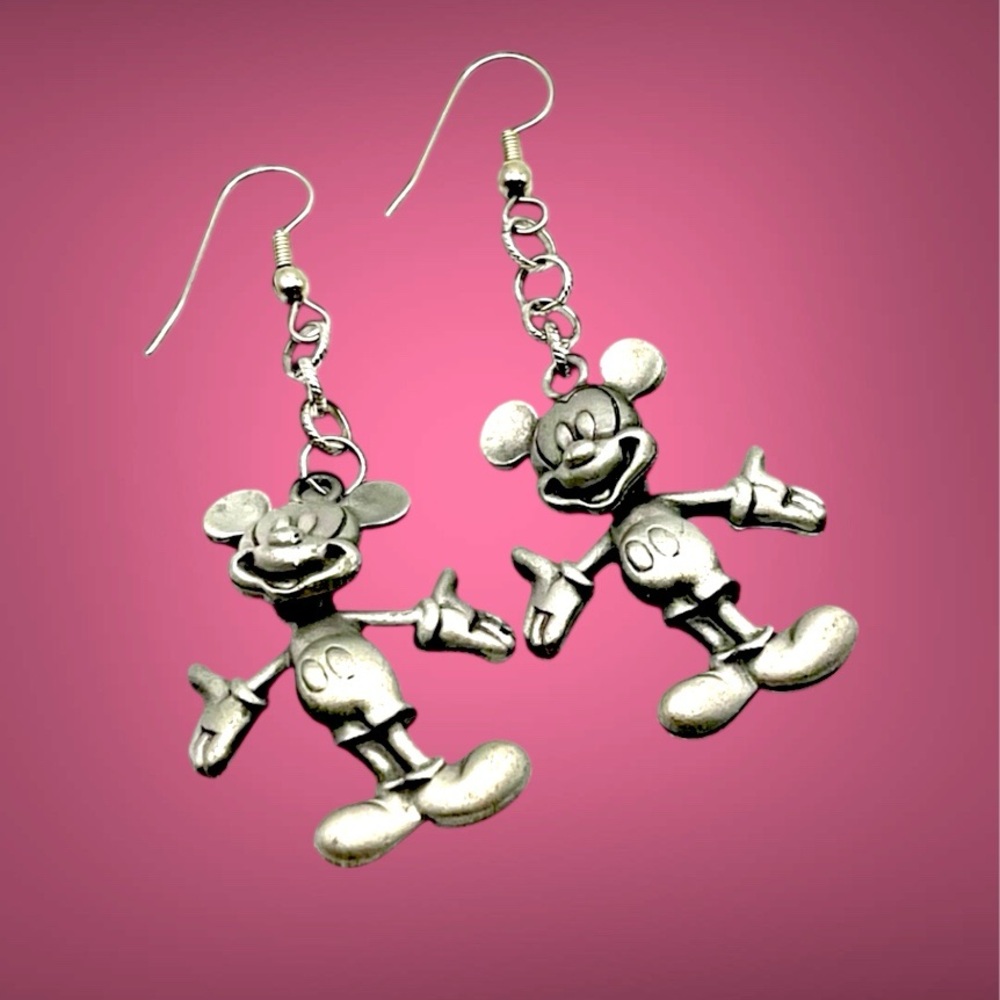 Disney Mickey Mouse Pewter Pierced Dangle Earrings Head Moves Adorable